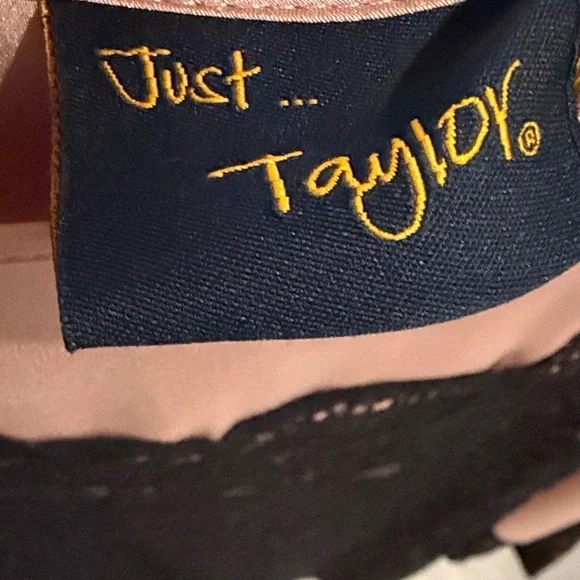 Just...Taylor Pink and Black Long Sleeve Dress - Picture 2 of 3